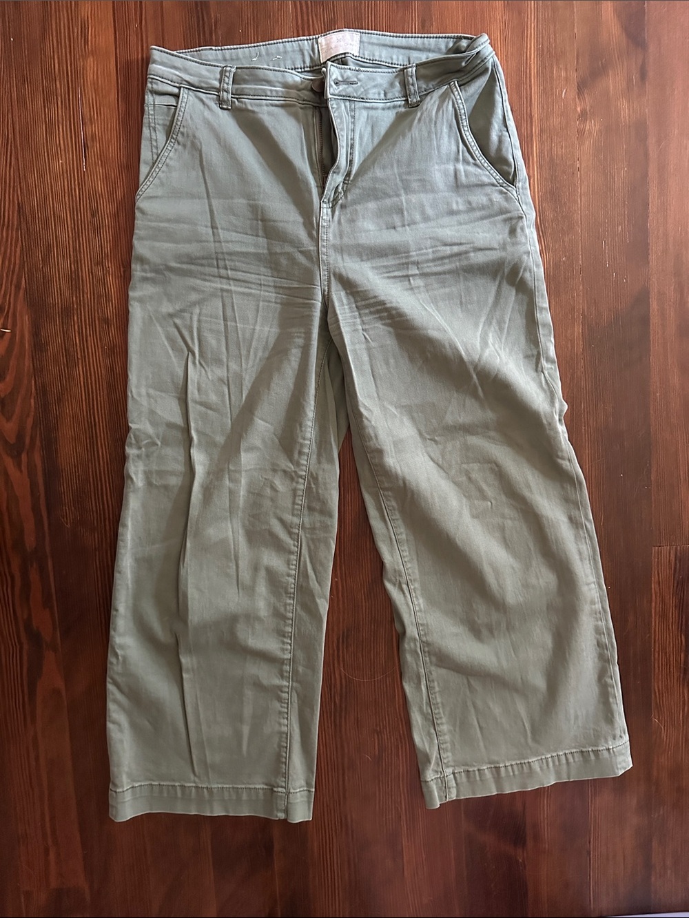 Caslon Wide Leg Pants in Olive Green